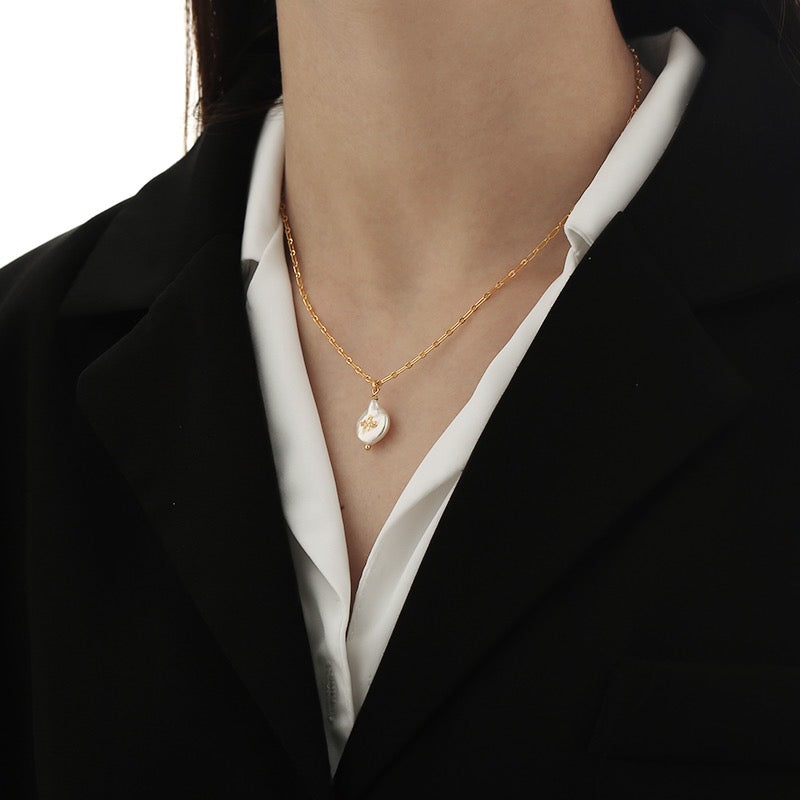 Gold-Plated Baroque Pearl Pendant Necklace