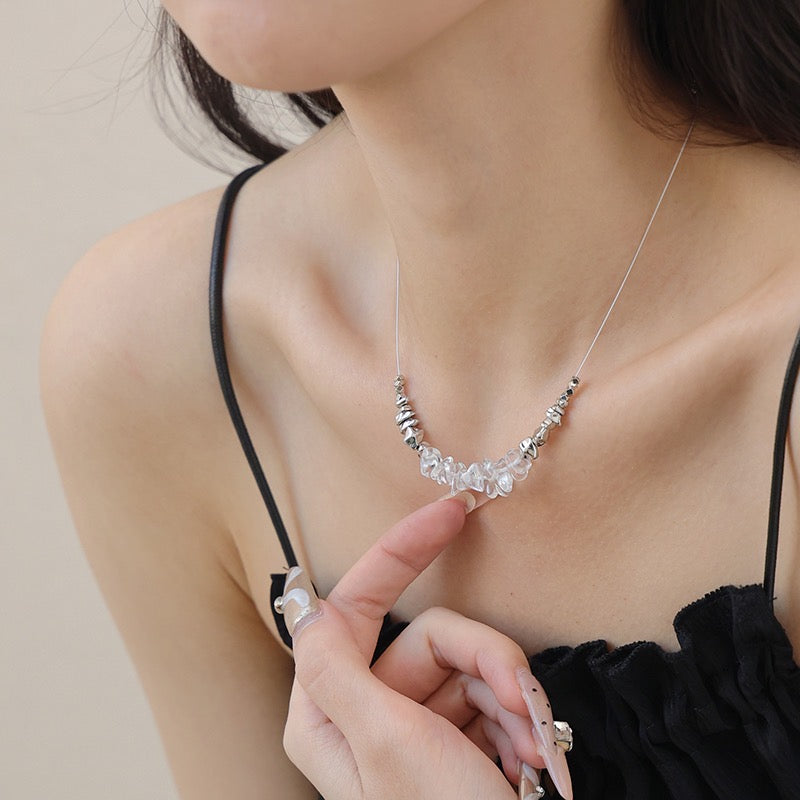 Platinum-Plated Minimalist Metal Aestheticl Style Irregular Glass and Metal Necklace