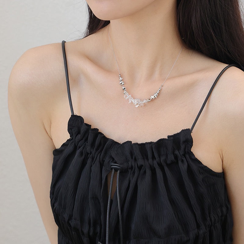 Platinum-Plated Minimalist Metal Aestheticl Style Irregular Glass and Metal Necklace