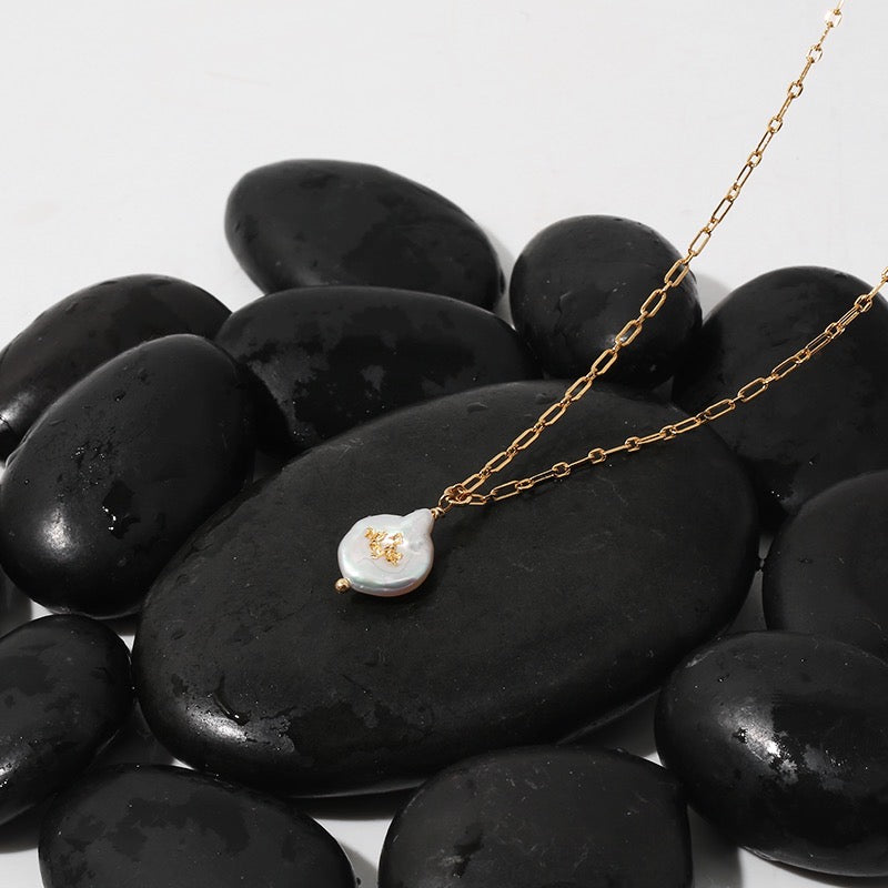 Gold-Plated Baroque Pearl Pendant Necklace