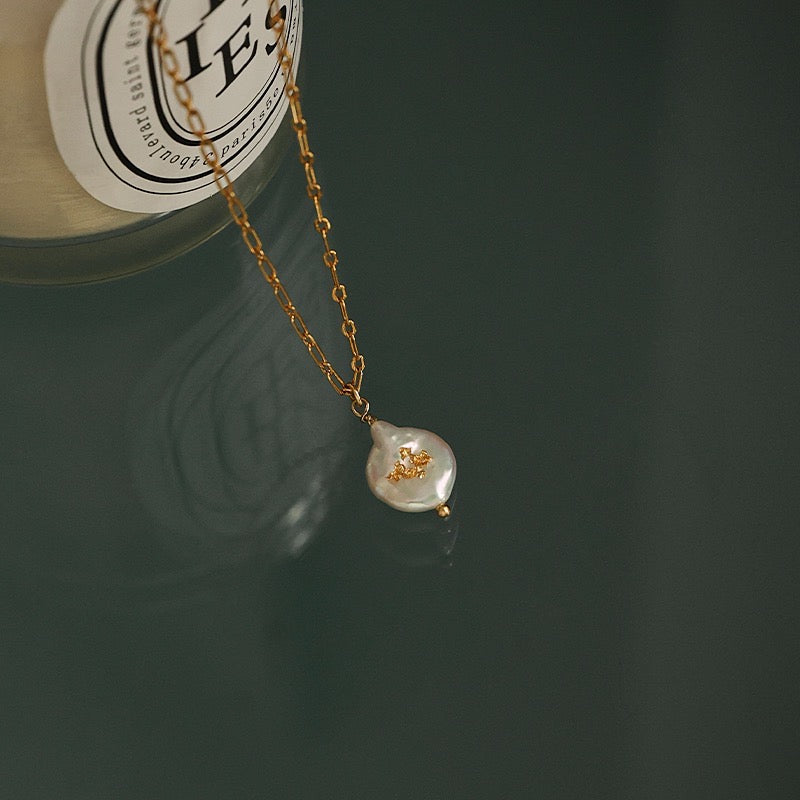 Gold-Plated Baroque Pearl Pendant Necklace