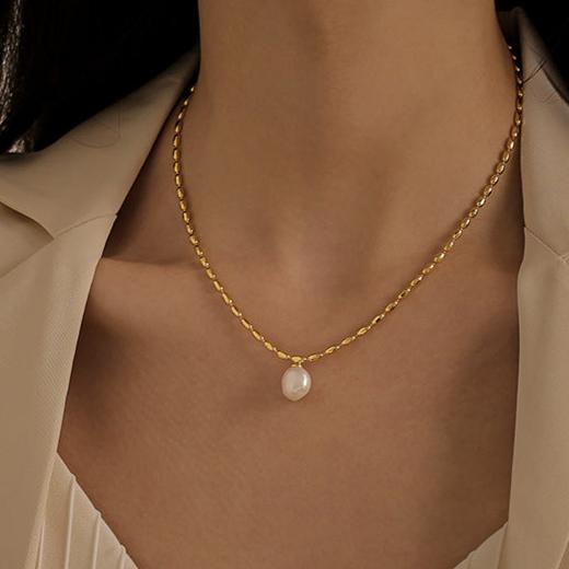 Gold-Plated Vintage Pearl Necklace